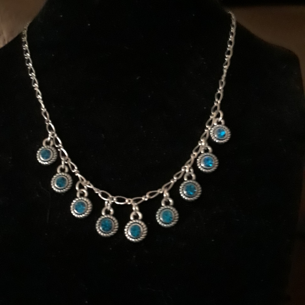 Jewelry - Picture 2 of 8